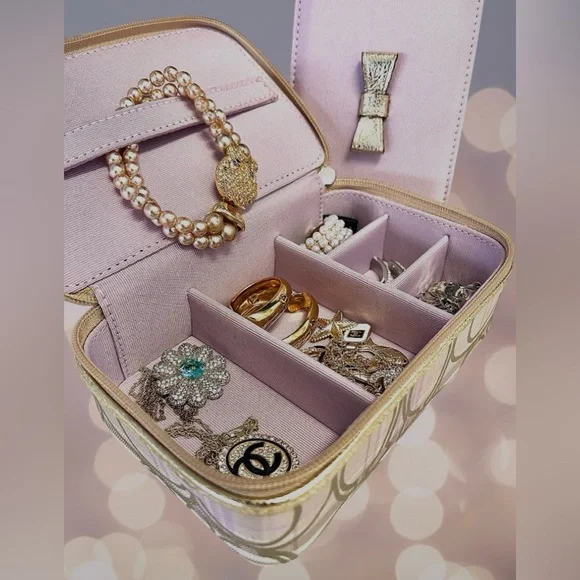 Coach Jewelry Box Zip Around/Divided Sections EUC Lavender&tan plaid w/kissingCs - Picture 6 of 10